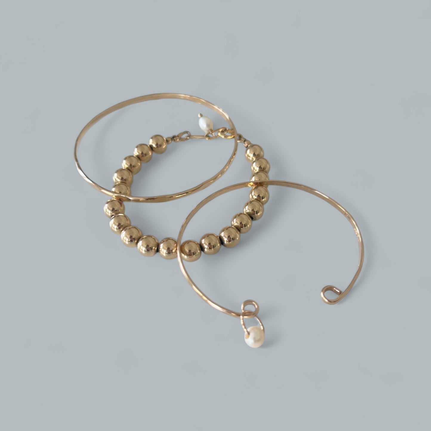 SHIRLEY pearl drop cuff