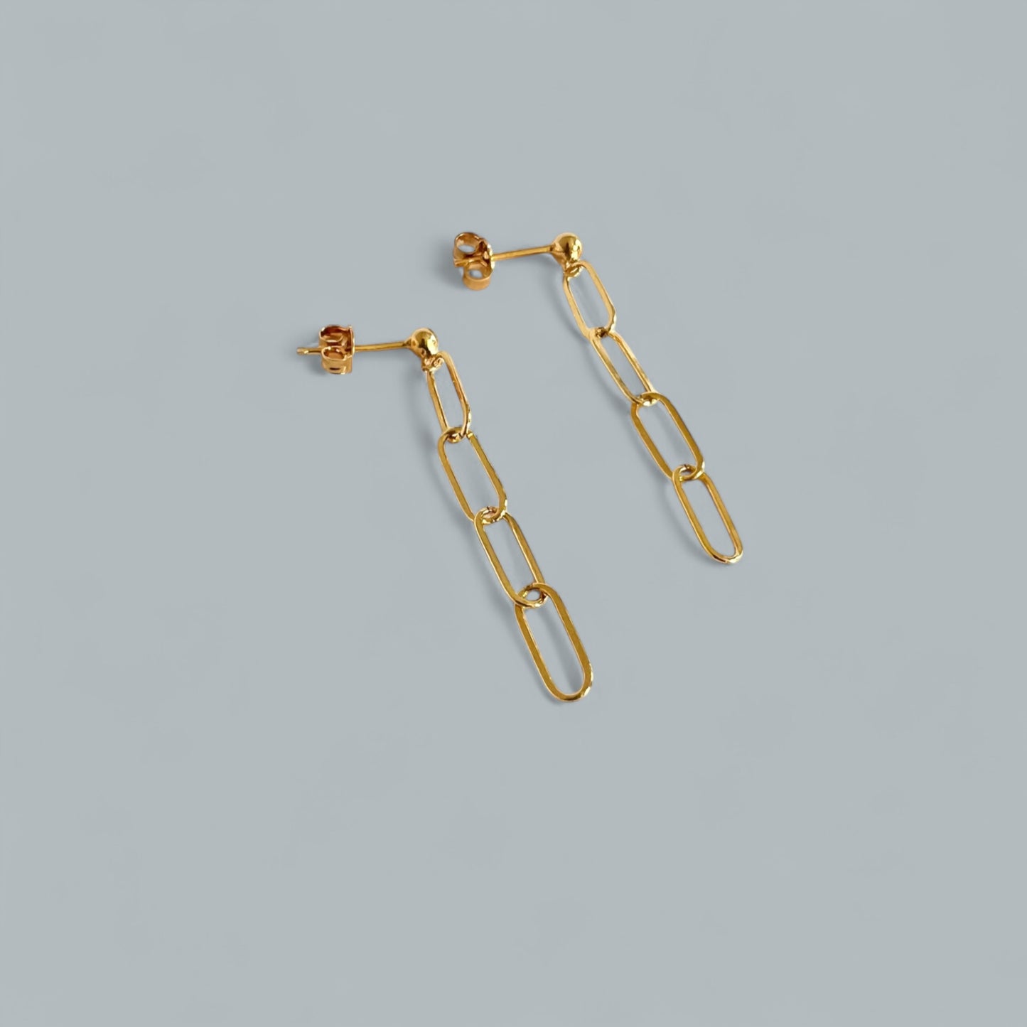 GIGI paperclip posts