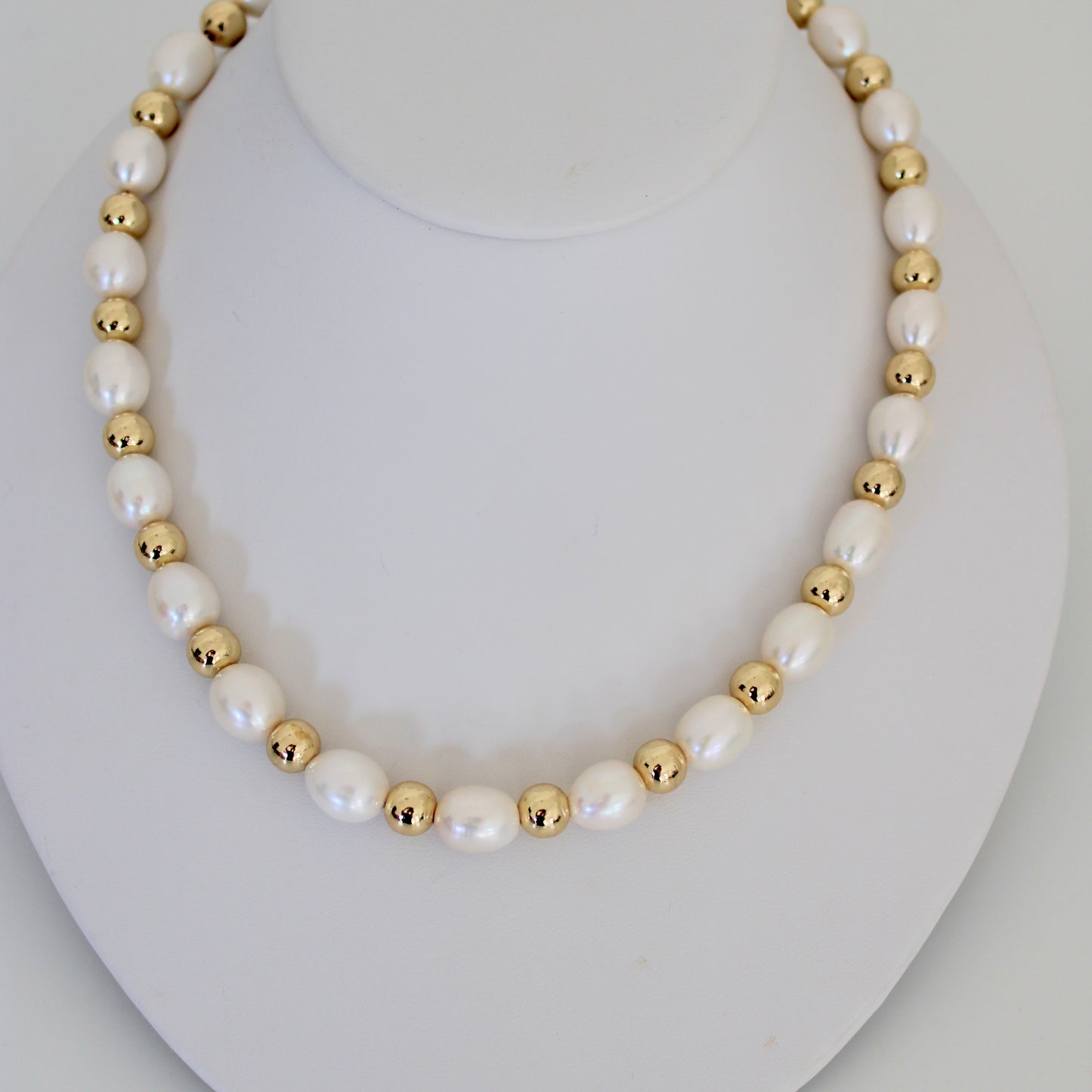 ROSA pearl & gold necklace