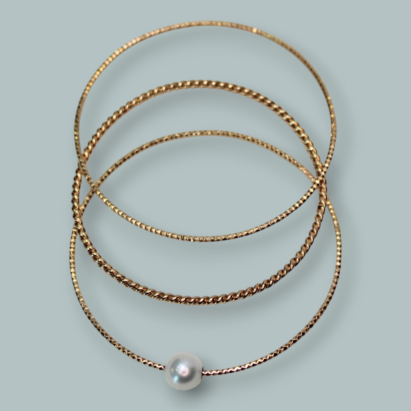 CELINE floating pearl bangle