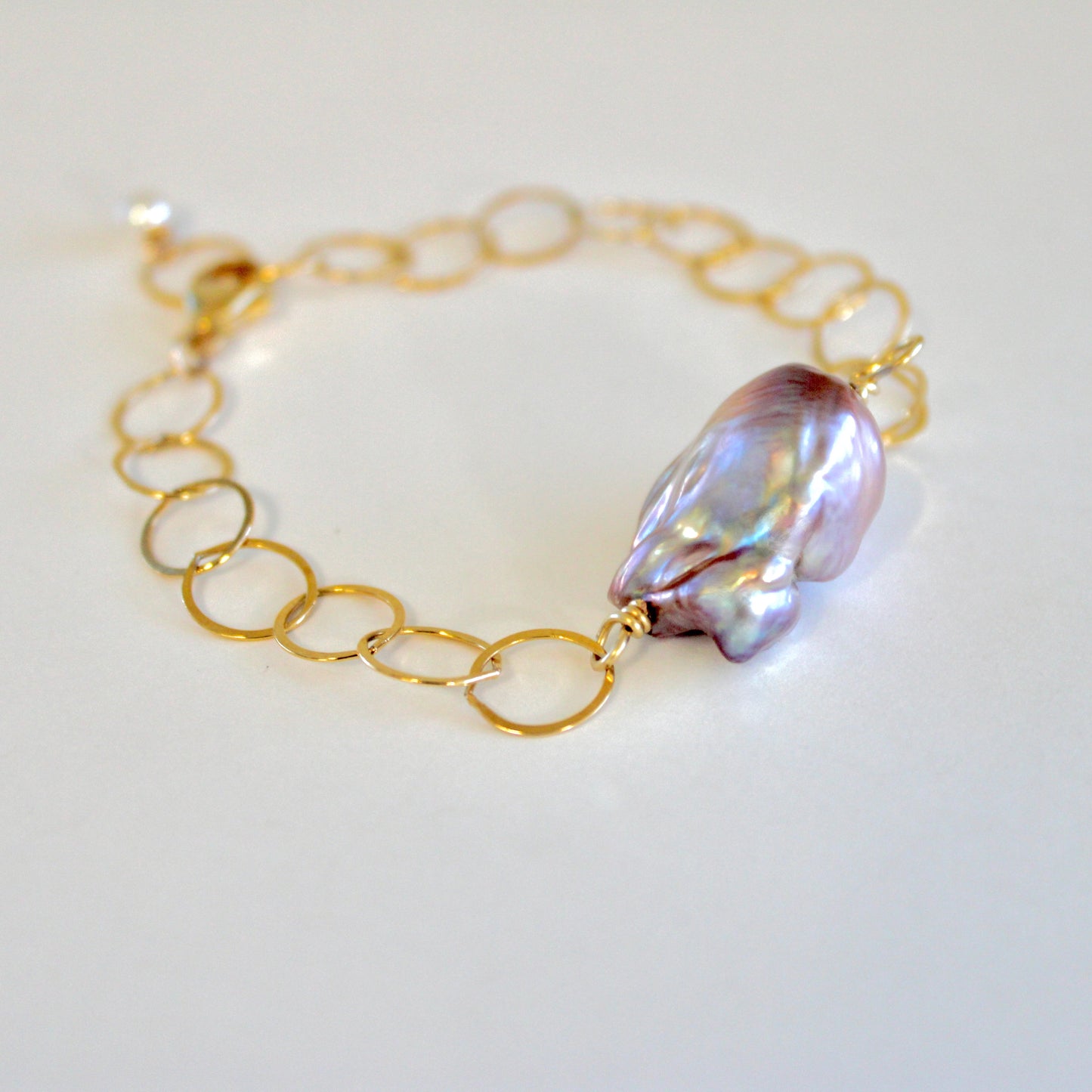 MILDRED mauve baroque pearl bracelet