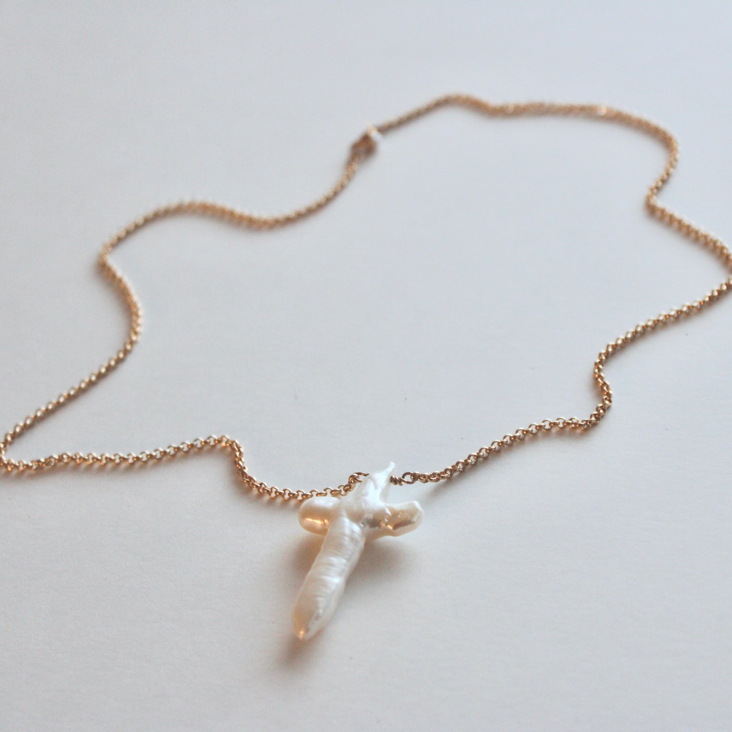 CONSTANCE large pearl cross necklace