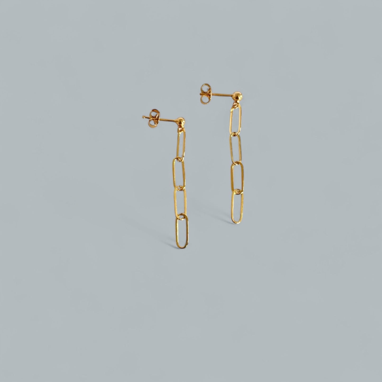 GIGI paperclip posts
