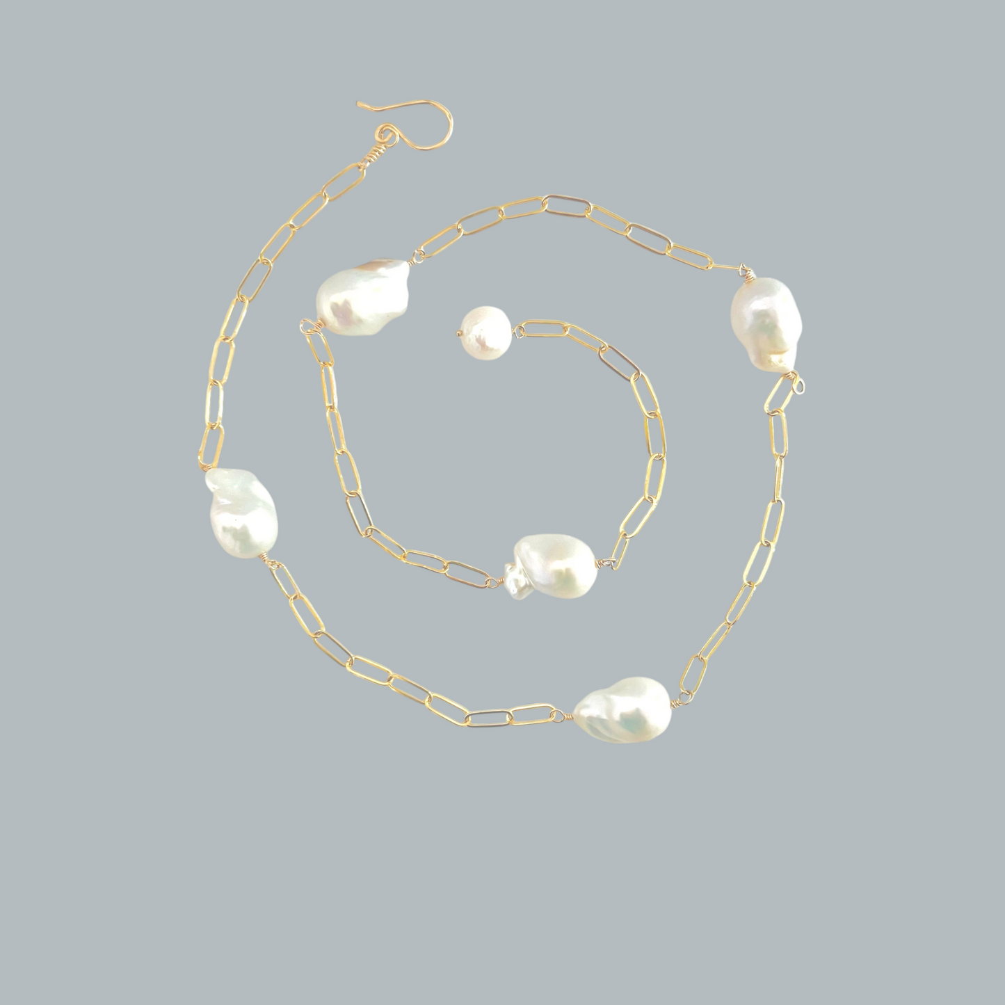 Lacey baroque pearl necklace