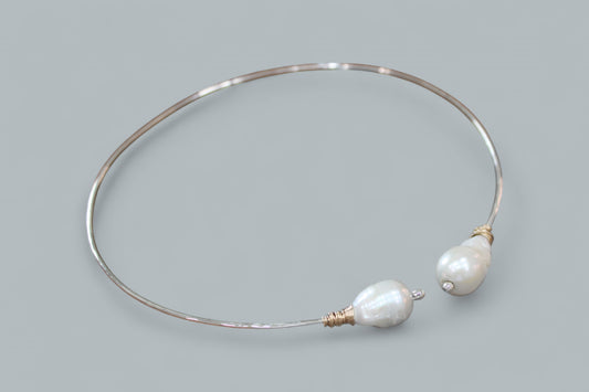 MARIELLE baroque pearl collar