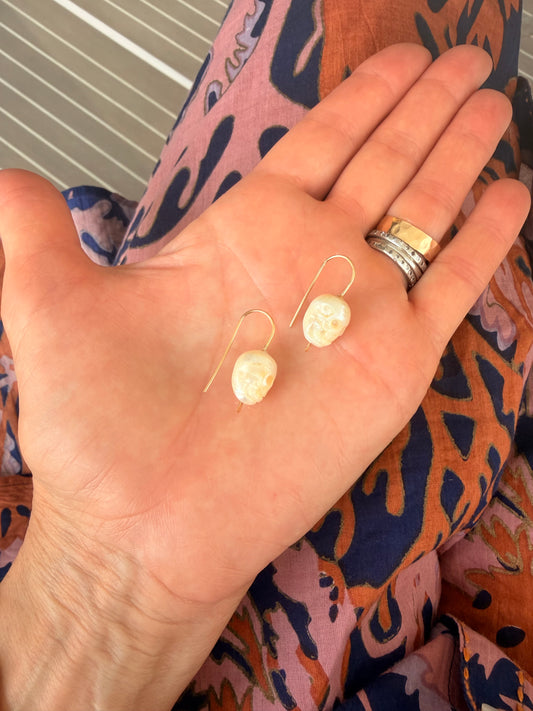 Pearl skull summer sale earrings