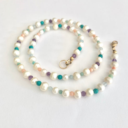 Lilith pearl gemstone necklace